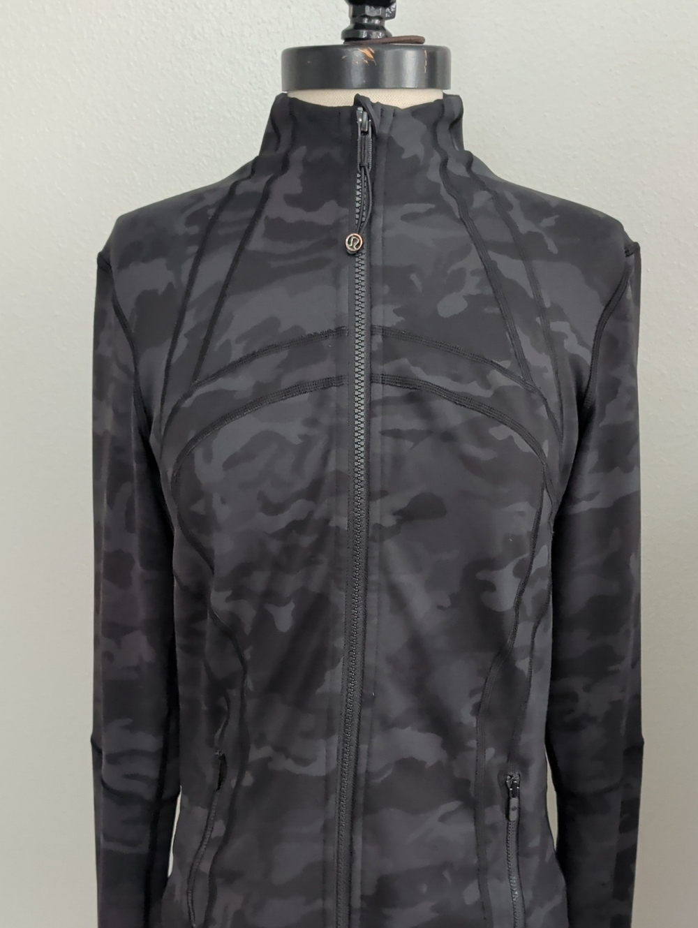Lululemon Define Jacket - Picture 3 of 13